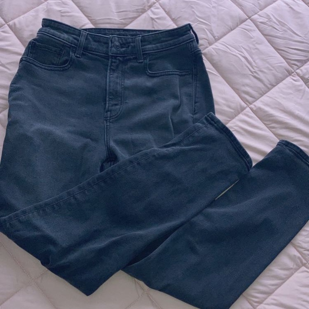 American Eagle Mom Jeans